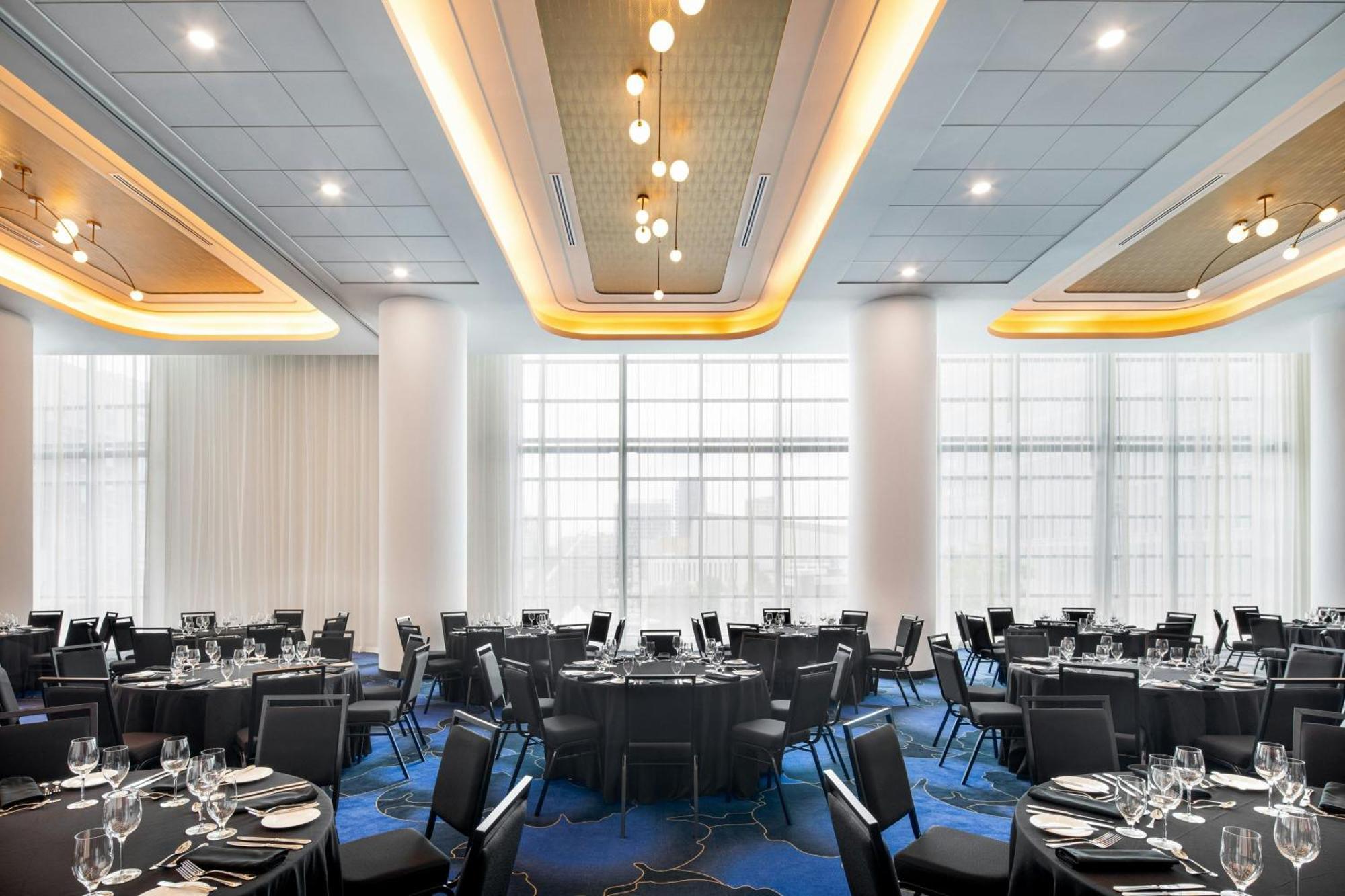 Honeyrose Hotel, Montreal, A Tribute Portfolio Hotel Εξωτερικό φωτογραφία The ballroom at the hotel