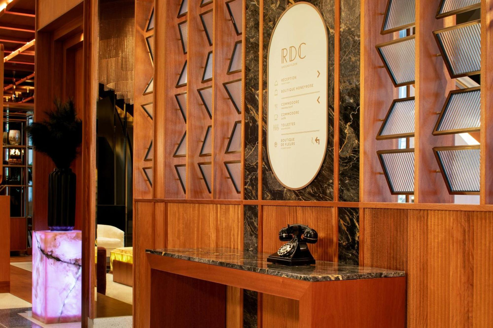 Honeyrose Hotel, Montreal, A Tribute Portfolio Hotel Εξωτερικό φωτογραφία The interior of the lobby